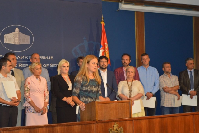 Градоначелница Сомбора Душанка Голубовић приликом обраћања новинарима