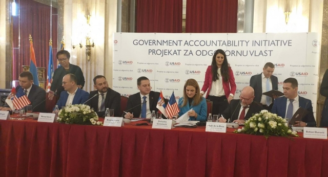 Потписивање споразума између Мисије USAD у Србији и представника локалних заједница