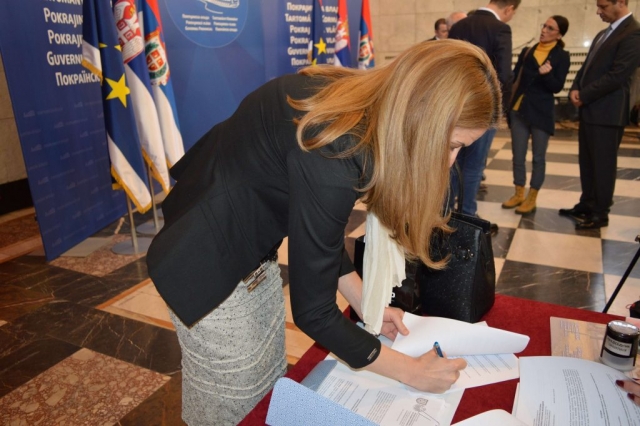 Градоначелница Сомбора Душанка Голубовић потписује Уговоре о суфинансирању пројеката