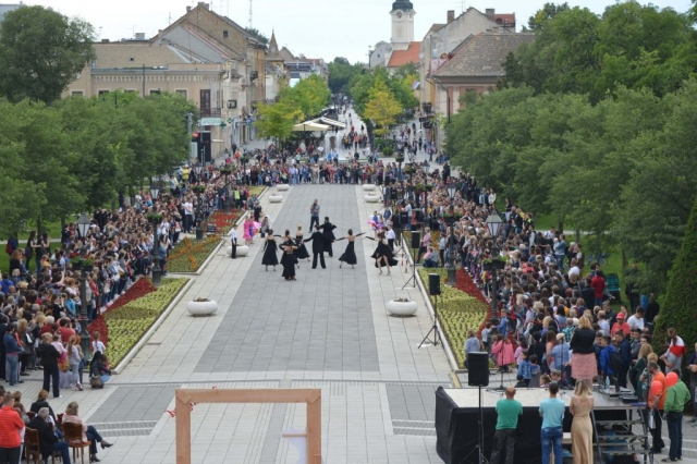 Валценград 2019. Отворио плесни клуб "РаванградДанце"