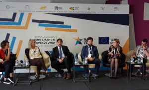 Градоначелница Сомбора Душанка Голубовић на данашњој конференцији „Гласно и јасно о ЕУ“