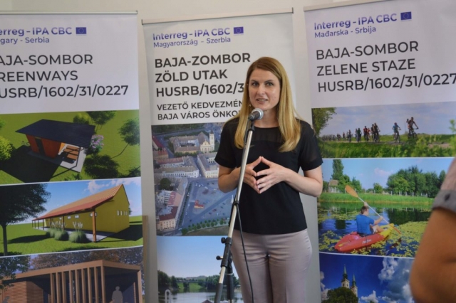 На отварању Кајак центра Сомбор присутне је поздравила градоначелница Душанка Голубовић