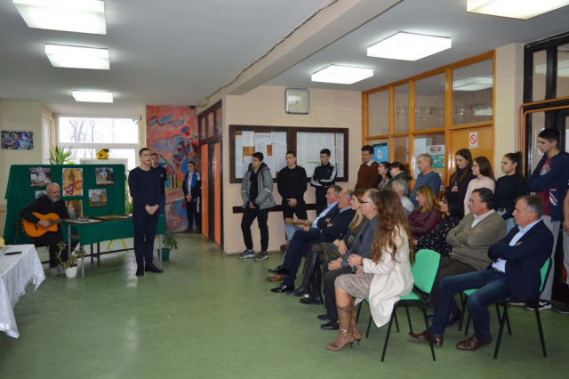 Светосавске свечаности приређене су у основним и средњим школама на територији града Сомбора