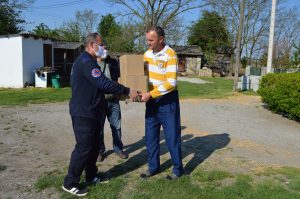 Пензионери пакете подршке треба да сачекају на кућној адреси