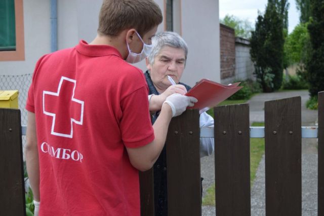 Подела пакета подршке пензионерима у МЗ „Горња Варош“