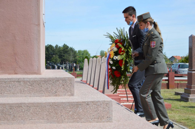 Одавање почасти борцима Црвеноармејске  војске