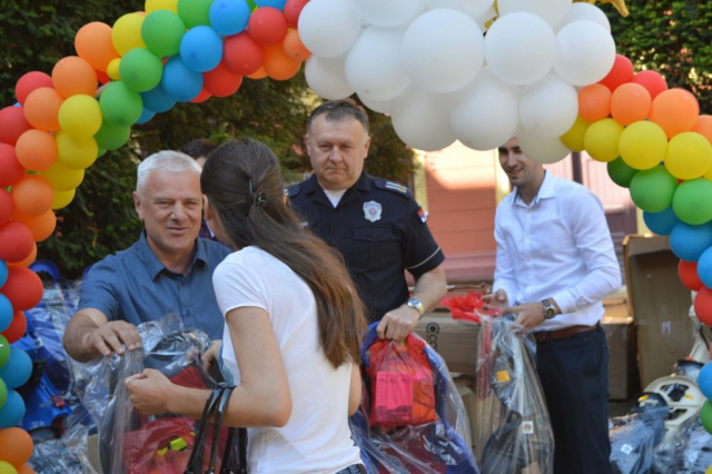 На јавном позиву могли су да учествују родитељи деце узраста од једне до пет година