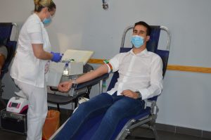 Градоначелник Антонио Ратковић у акцији добровољног давања крви