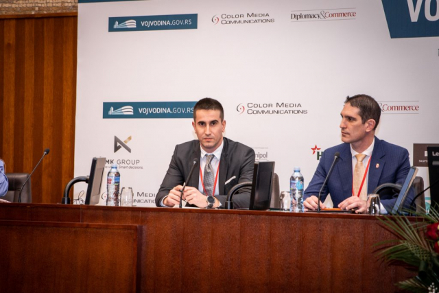 Градоначелник Антонио Ратковић на конференцији "Војводина у 2021"